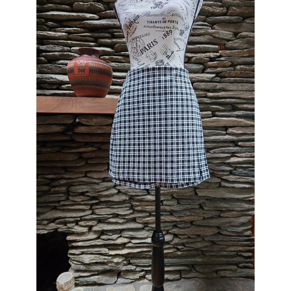 Size S Divided H&M Plaid Mini Skirt